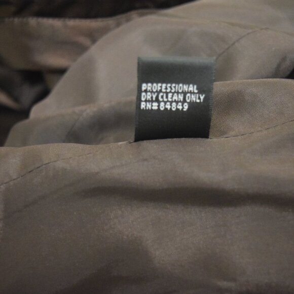 Carmen Marc Valvo - Brown Metallic Ruffled Evening Set - 12 - Picture 14 of 14